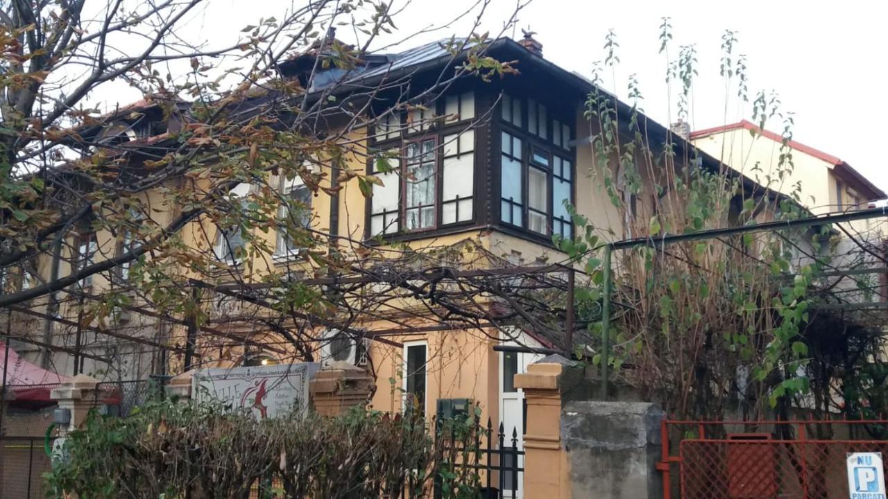 Clucerului Sun Residence Villa Bucharest Exterior photo